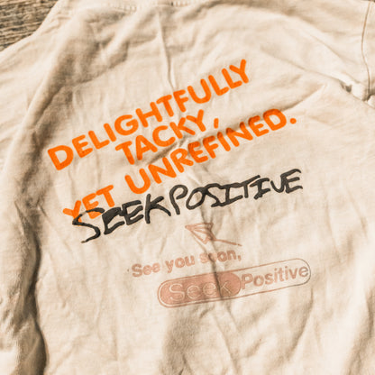 2000's hooters tee