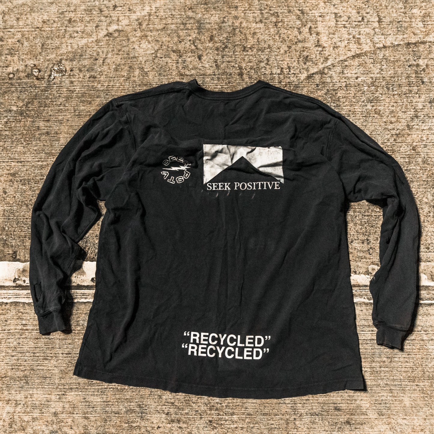 2000's carhartt longsleeve