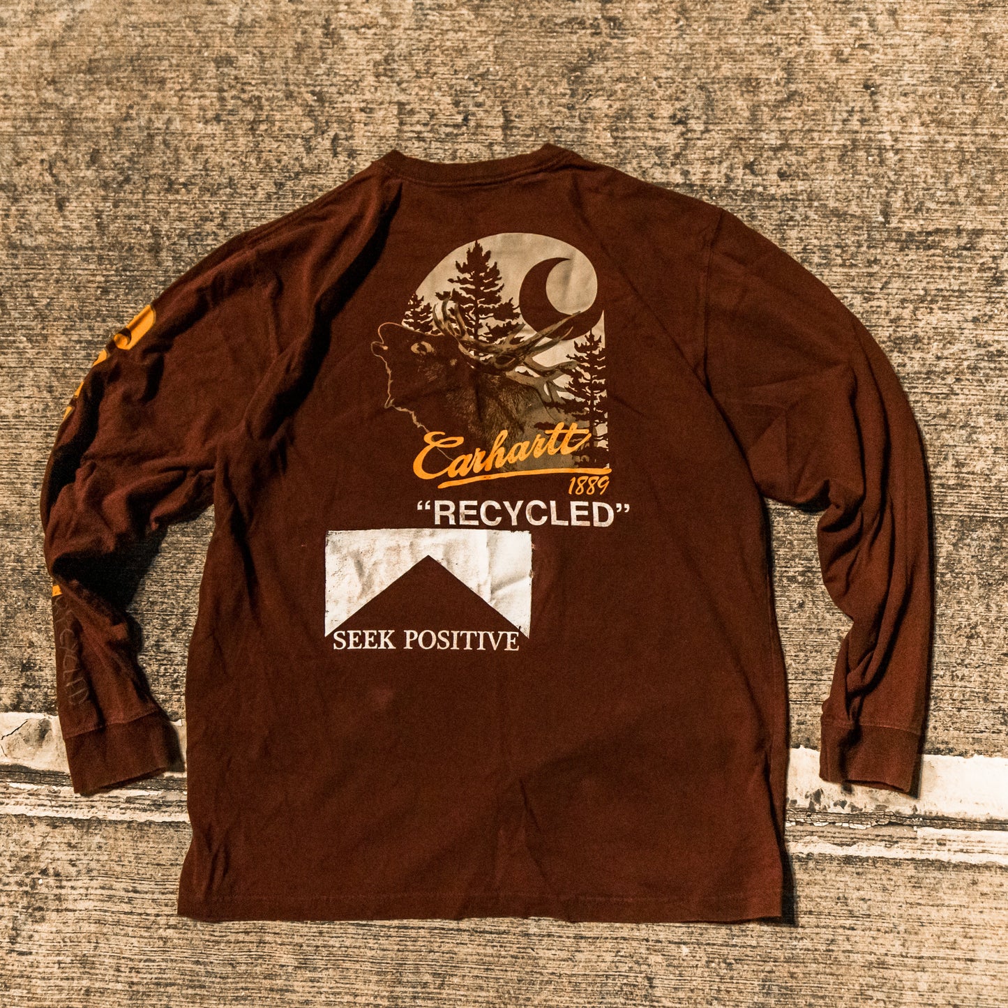 2000's Carhartt graphic tee